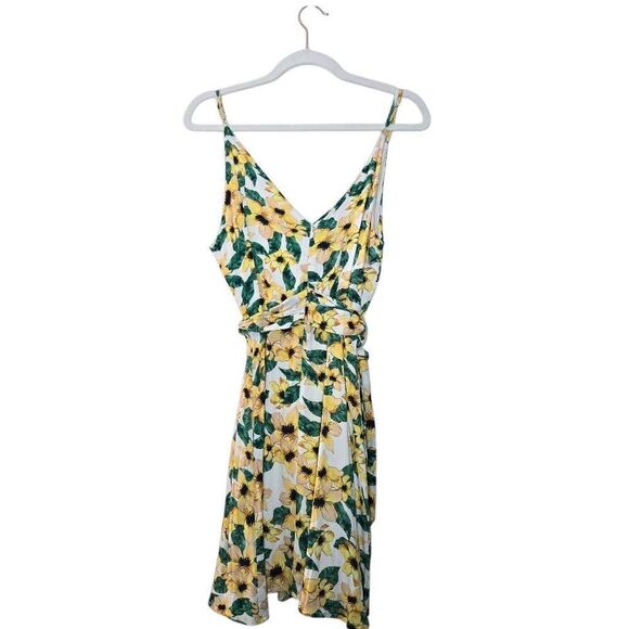 Cupcakes and Cashmere Dress Floral Tie Waist Mini Size Medium Summer Sundress - Picture 5 of 8